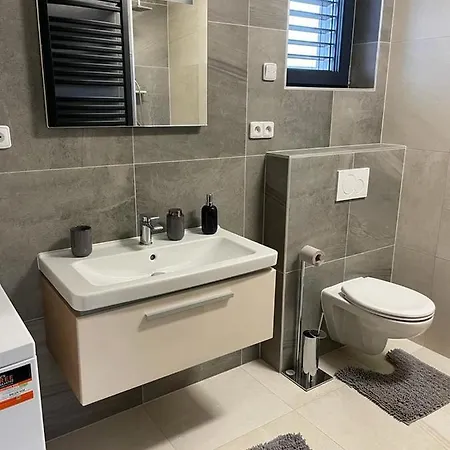 Apartmany Aswa Breclav Exterior photo